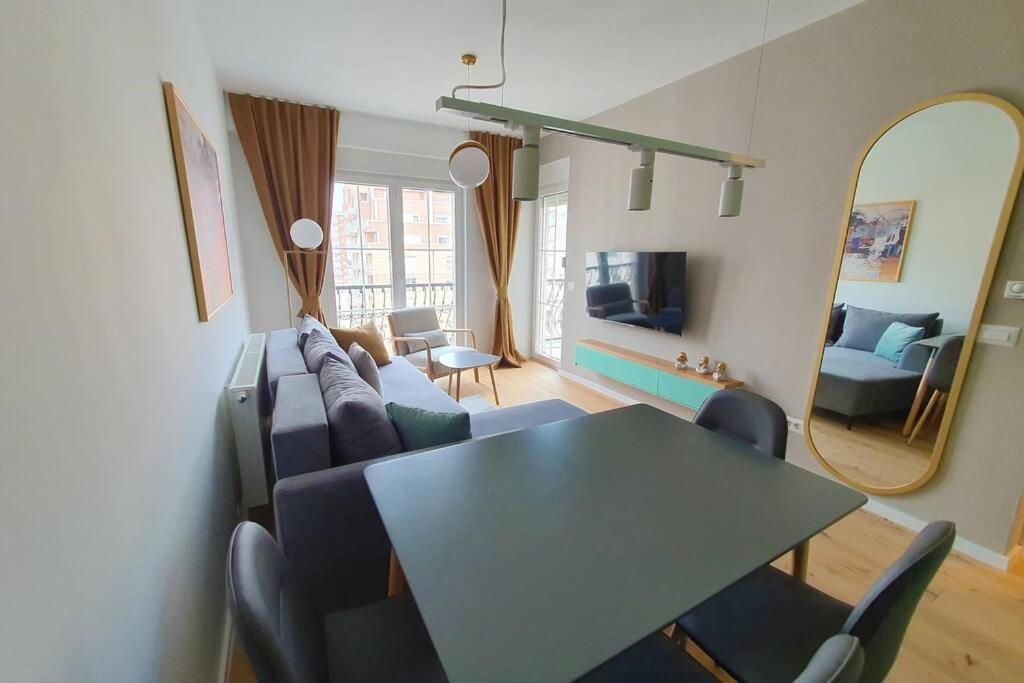 Luxury Green Apartment Priștina Exterior foto